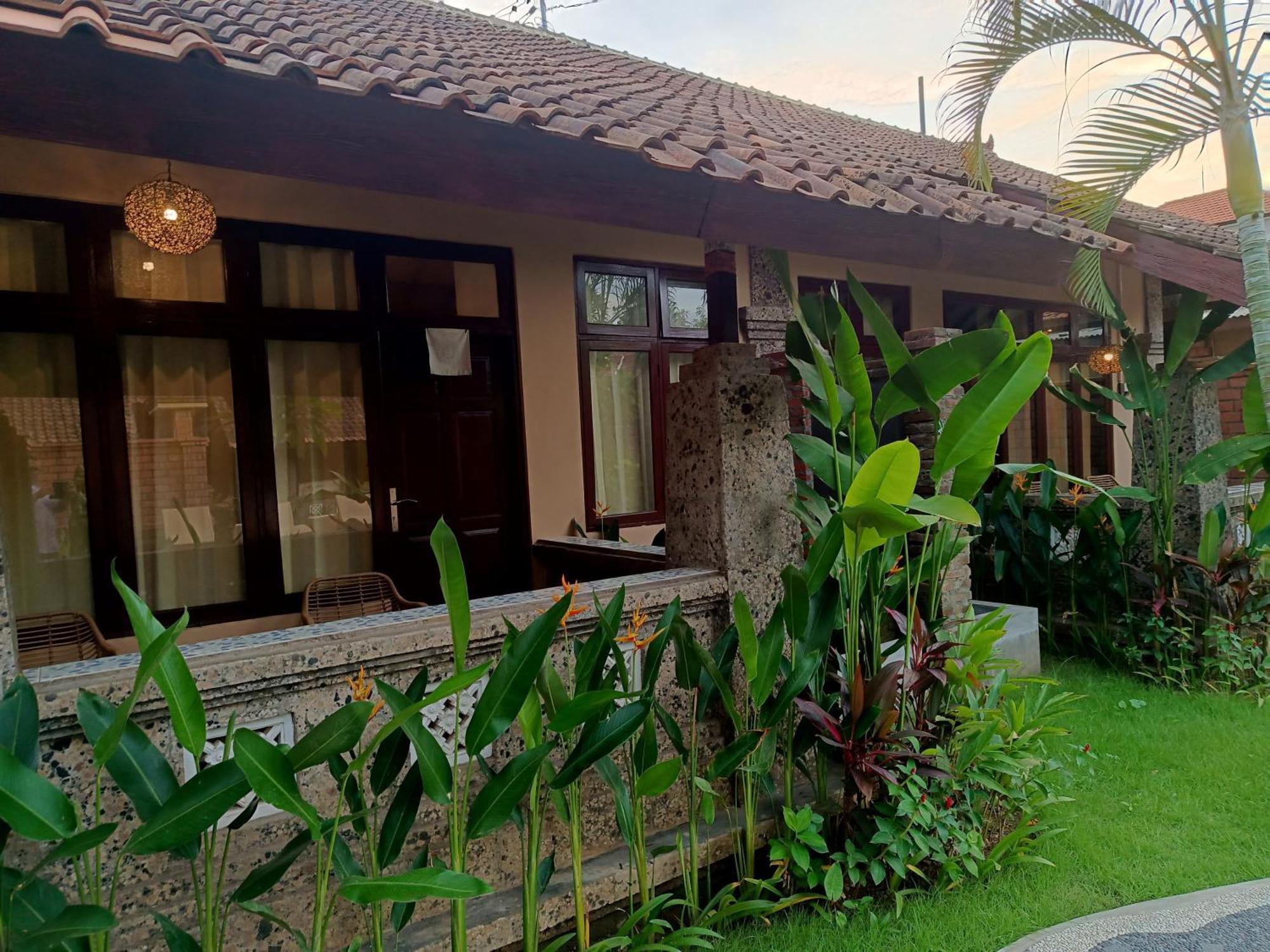 Mahe Garden Inn And Villas By Kamara Kuta Lombok Oda fotoğraf